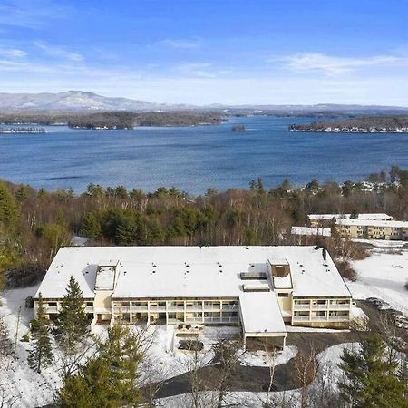 לקוניה Cute Lower Level Cedar Lodge Room With Balcony & Lake Views! מראה חיצוני תמונה